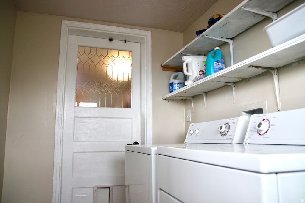 74 W MAIN ST Grantsville, UT 84029