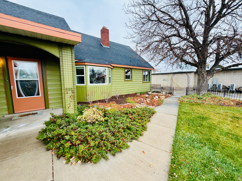 74 W MAIN ST Grantsville, UT 84029