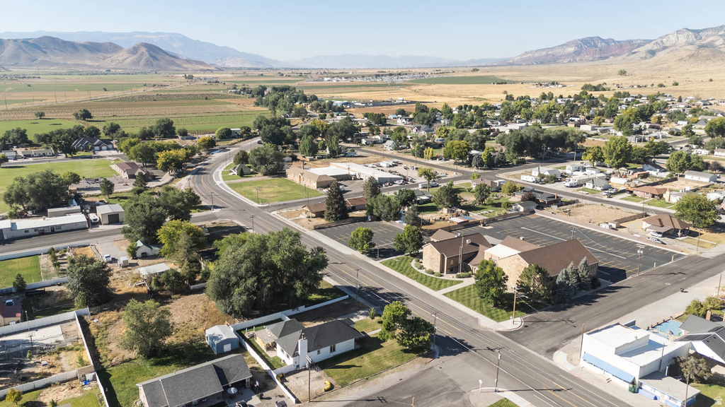 70 N MAIN Aurora, UT 84620