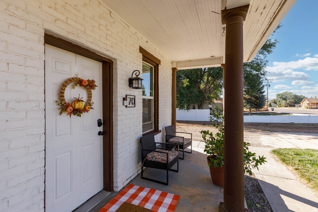 70 N MAIN Aurora, UT 84620