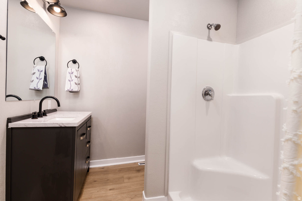 70 N MAIN Aurora, UT 84620