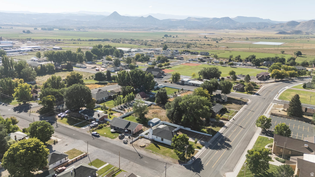 70 N MAIN Aurora, UT 84620