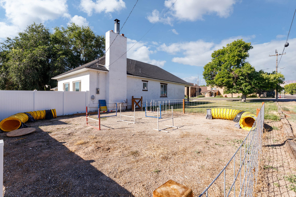 70 N MAIN Aurora, UT 84620