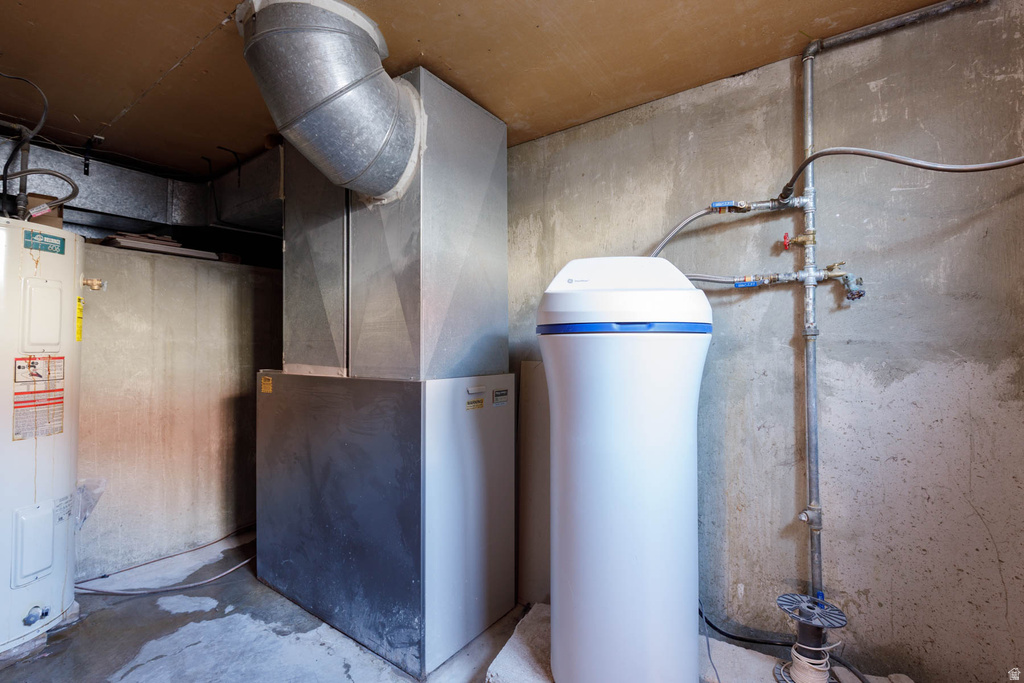 70 N MAIN Aurora, UT 84620