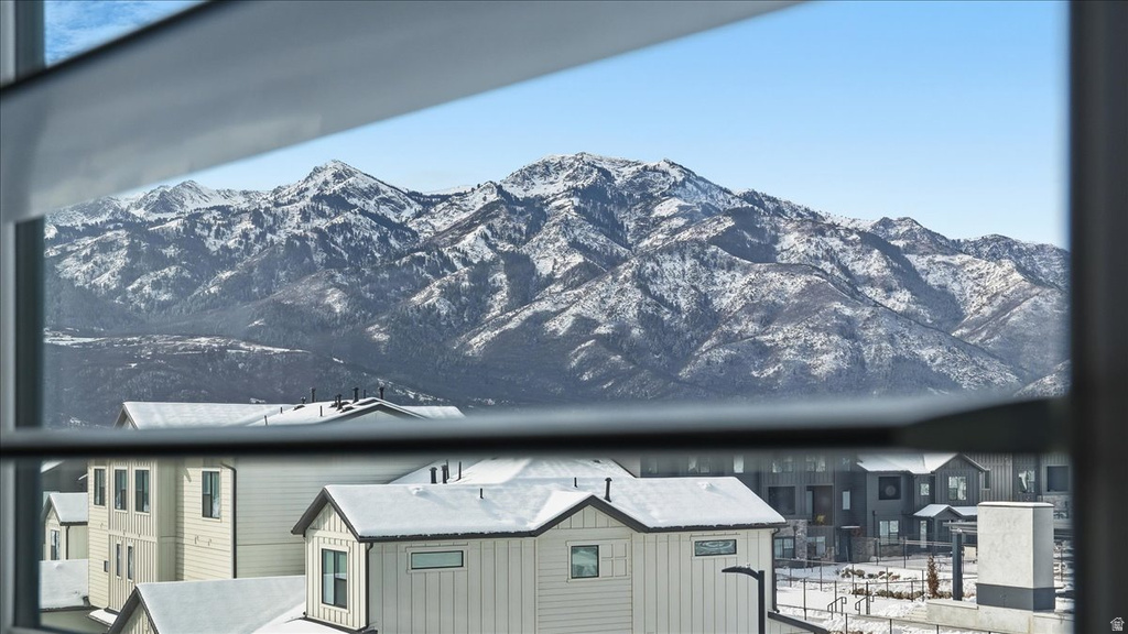 5959 N 5000 W Mountain Green, UT 84050