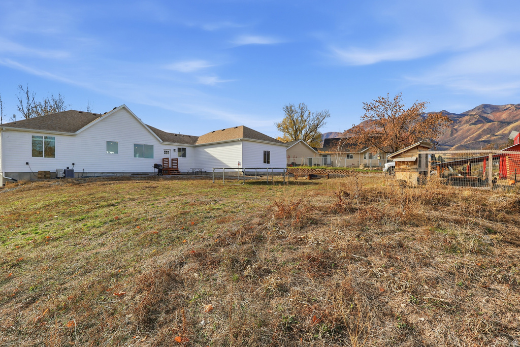 570 N 200 E Wellsville, UT 84339