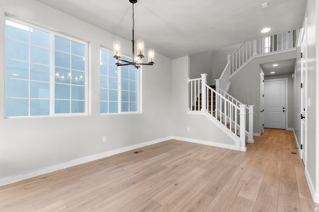 6644 W SPRING SNOW LN Herriman, UT 84096