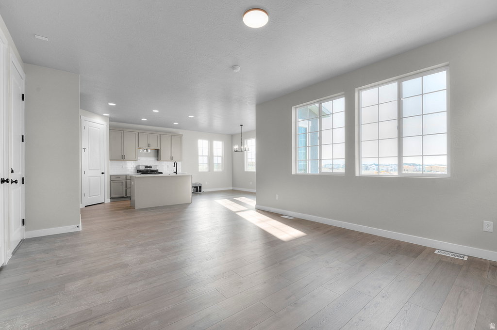 6636 W SPRING SNOW LN Herriman, UT 84096