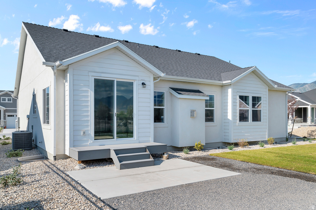 595 W JUNEGRASS LN Stansbury Park, UT 84074