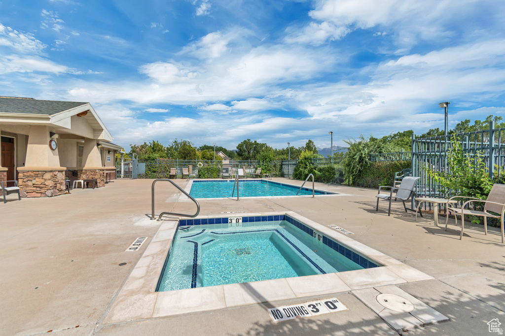 3537 W GREEN SPRINGS LN Taylorsville, UT 84129