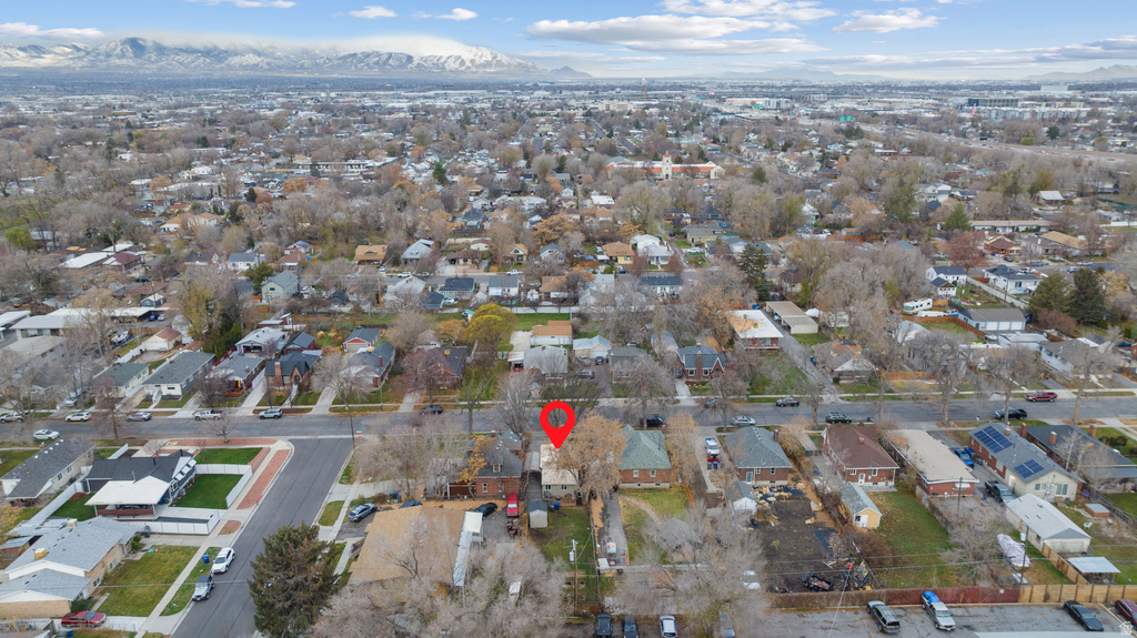 2563 S GREEN ST Salt Lake City, UT 84106