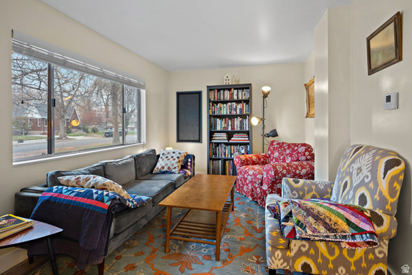 2563 S GREEN ST Salt Lake City, UT 84106