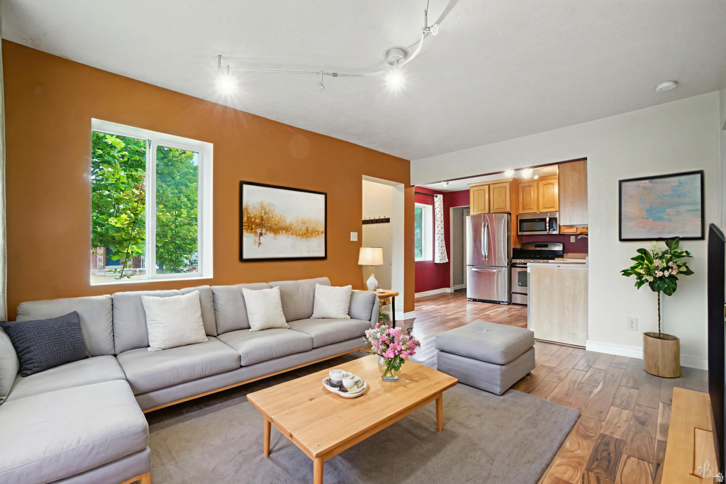 93 W 700 N Bountiful, UT 84010