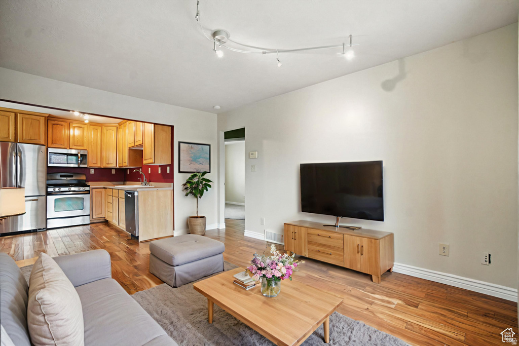 93 W 700 N Bountiful, UT 84010