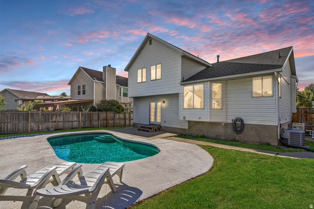 1289 S CANNON DR Farmington, UT 84025