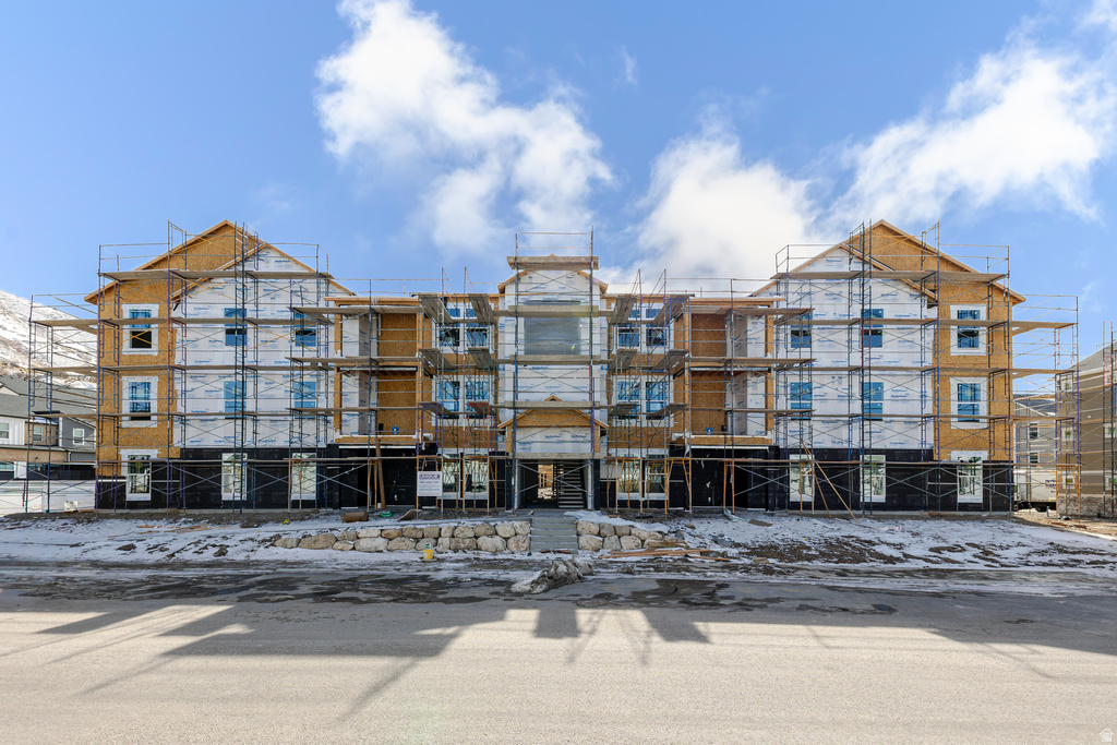 675 W 4500 S #P302 Mapleton, UT 84664