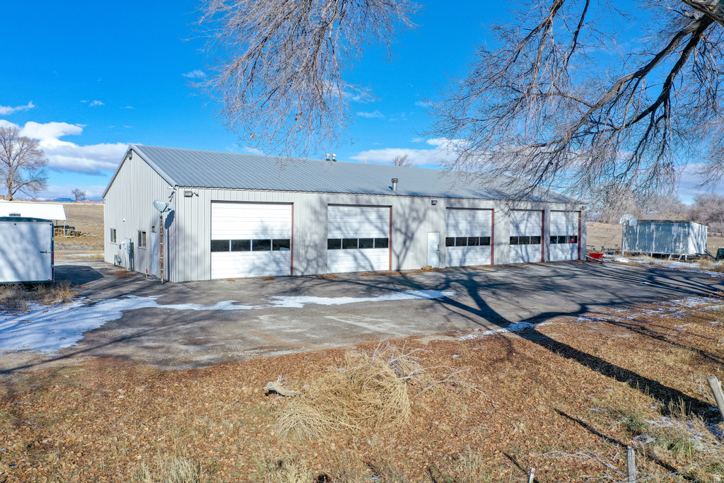 2071 E 3000 S Vernal, UT 84078