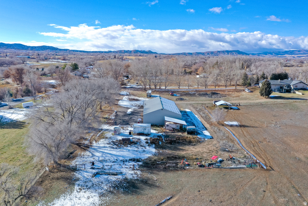 2071 E 3000 S Vernal, UT 84078