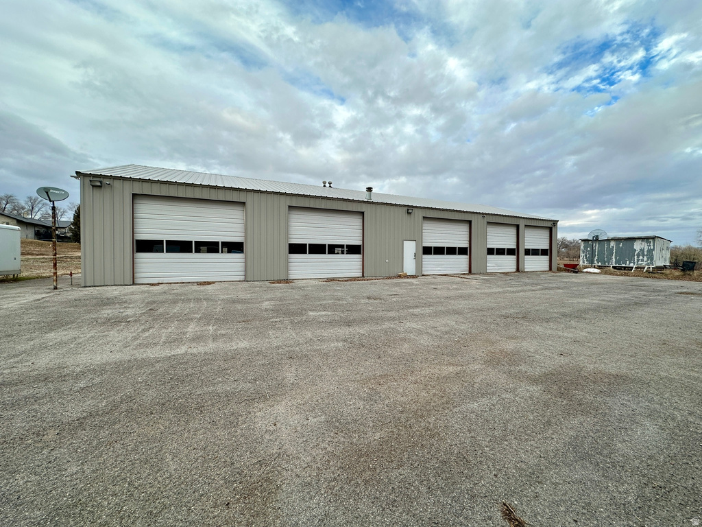 2071 E 3000 S Vernal, UT 84078