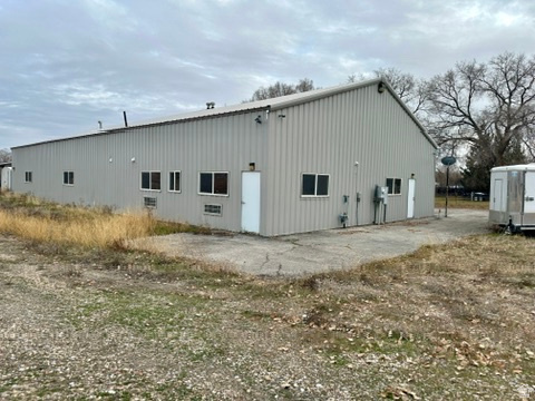 2071 E 3000 S Vernal, UT 84078