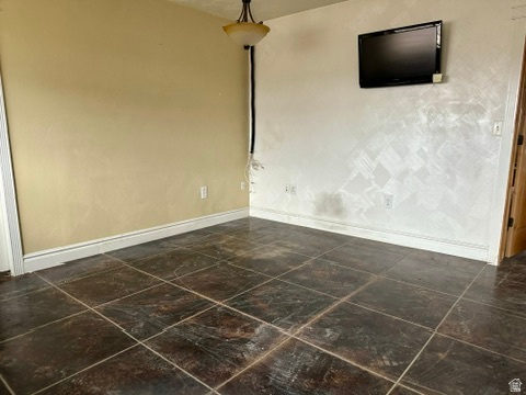 2071 E 3000 S Vernal, UT 84078