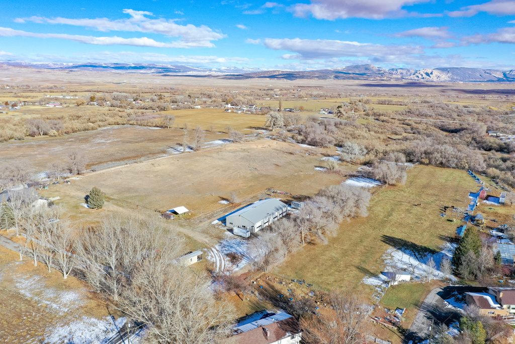 2071 E 3000 S Vernal, UT 84078