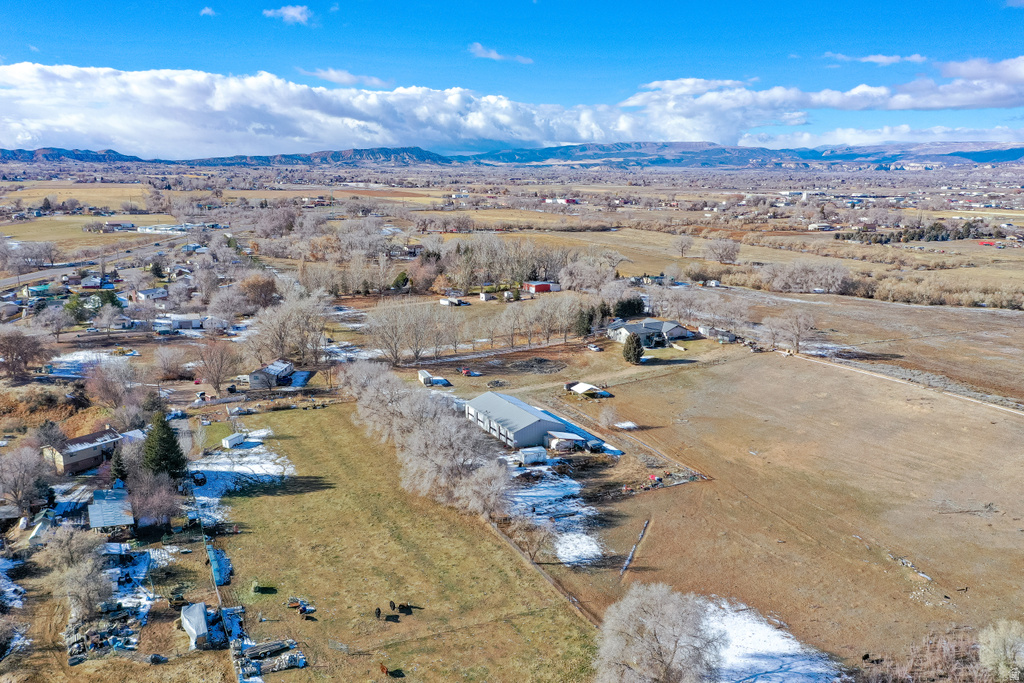 2071 E 3000 S Vernal, UT 84078