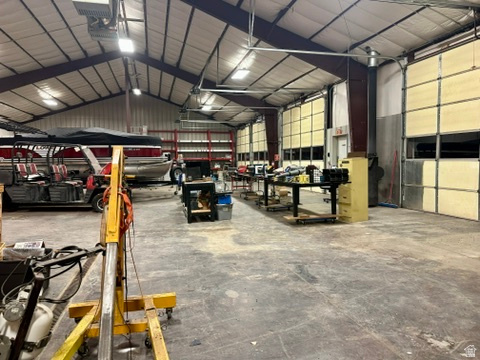 2071 E 3000 S Vernal, UT 84078