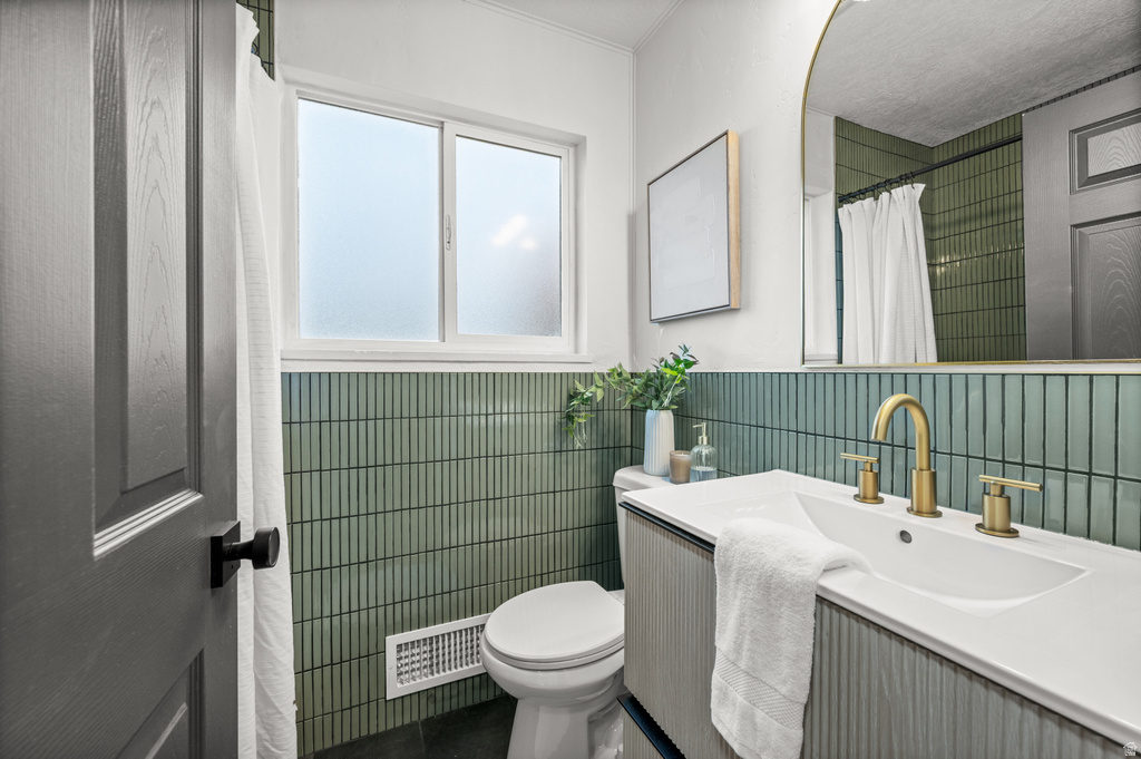 6303 S 370 E Murray, UT 84107