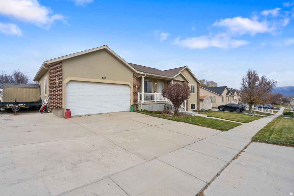 888 W RED HEN Saratoga Springs, UT 84045