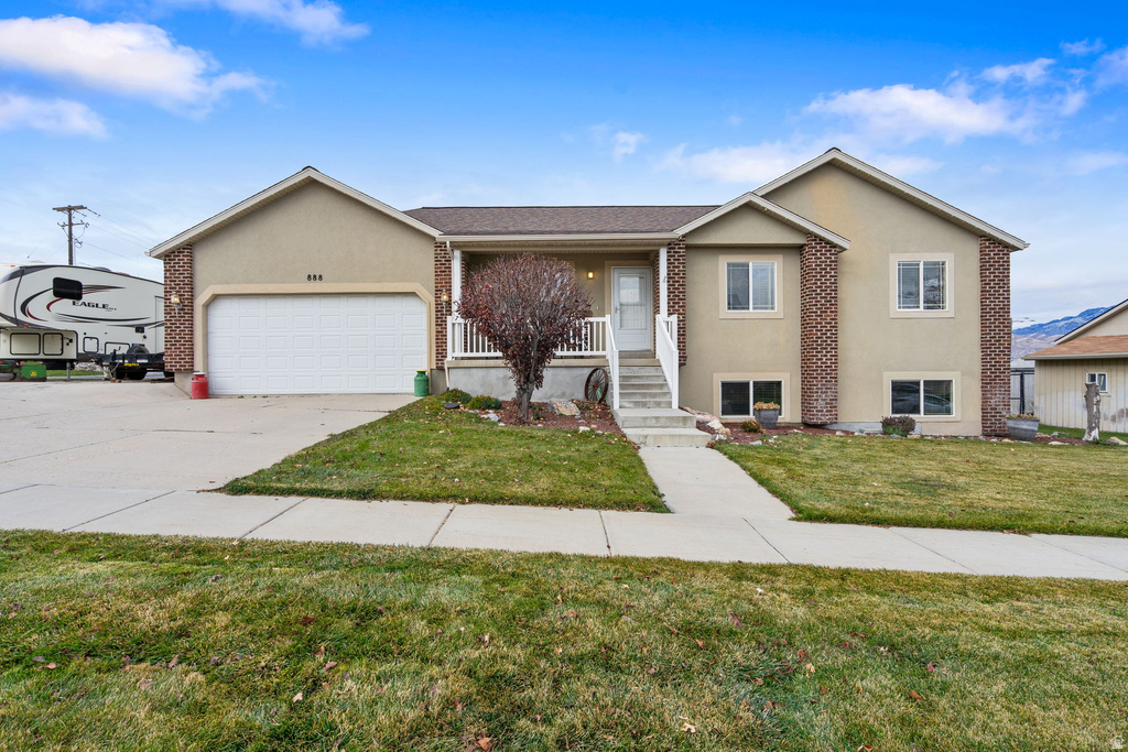 888 W RED HEN Saratoga Springs, UT 84045