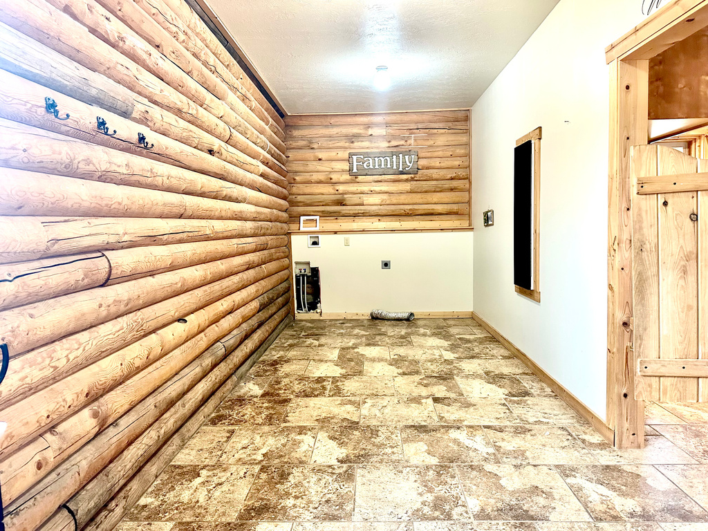 6250 W 6600 N Neola, UT 84053