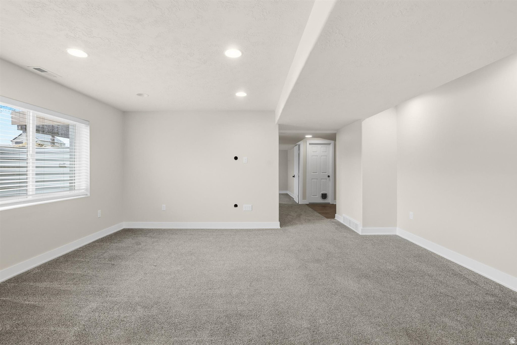 2268 S 2205 W Woods Cross, UT 84087