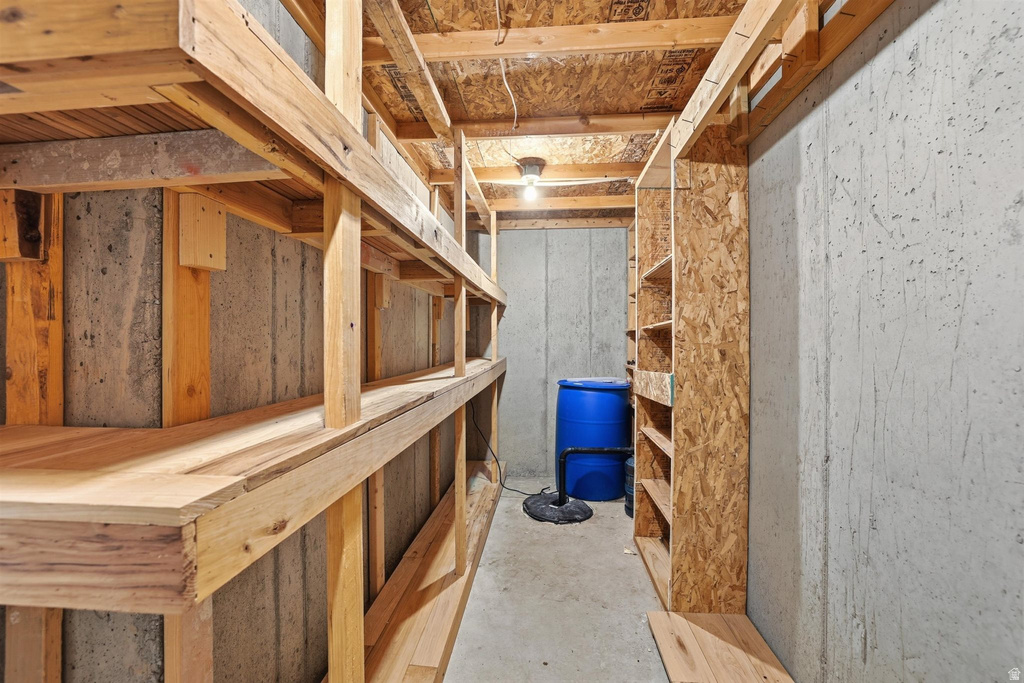 2268 S 2205 W Woods Cross, UT 84087