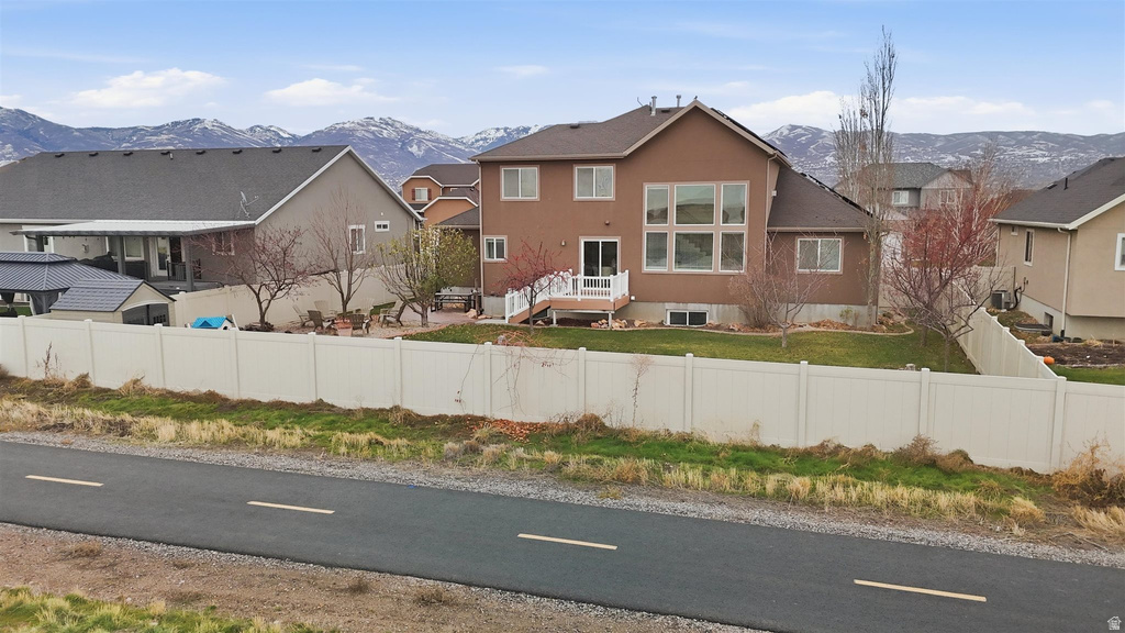 2268 S 2205 W Woods Cross, UT 84087