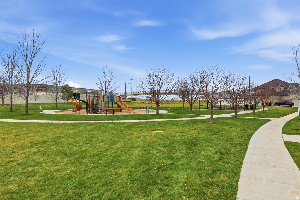 2268 S 2205 W Woods Cross, UT 84087