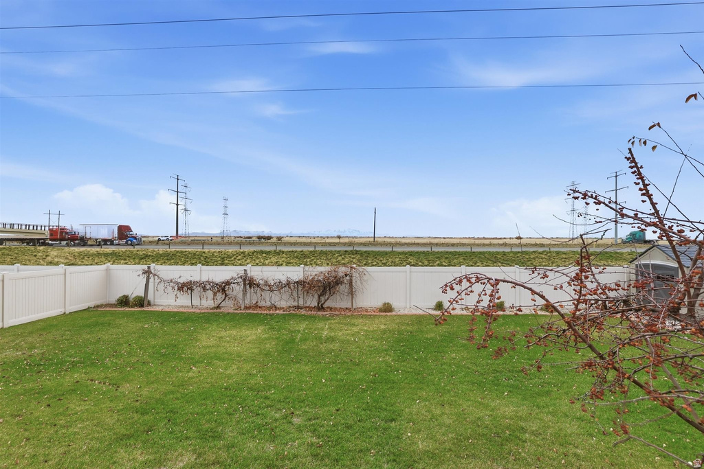 2268 S 2205 W Woods Cross, UT 84087