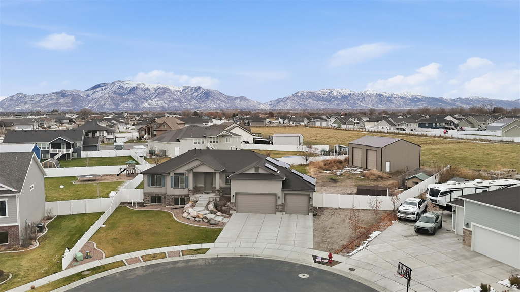 3570 S 5425 W Hooper, UT 84315