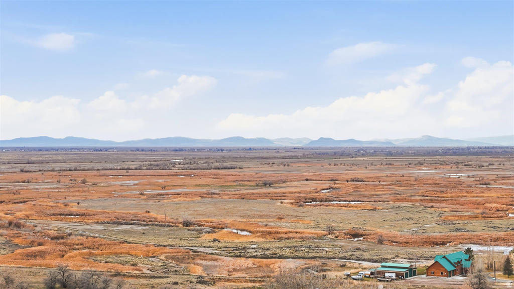 3570 S 5425 W Hooper, UT 84315