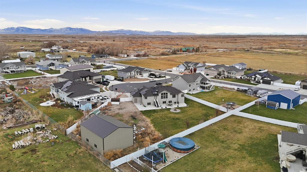 3570 S 5425 W Hooper, UT 84315