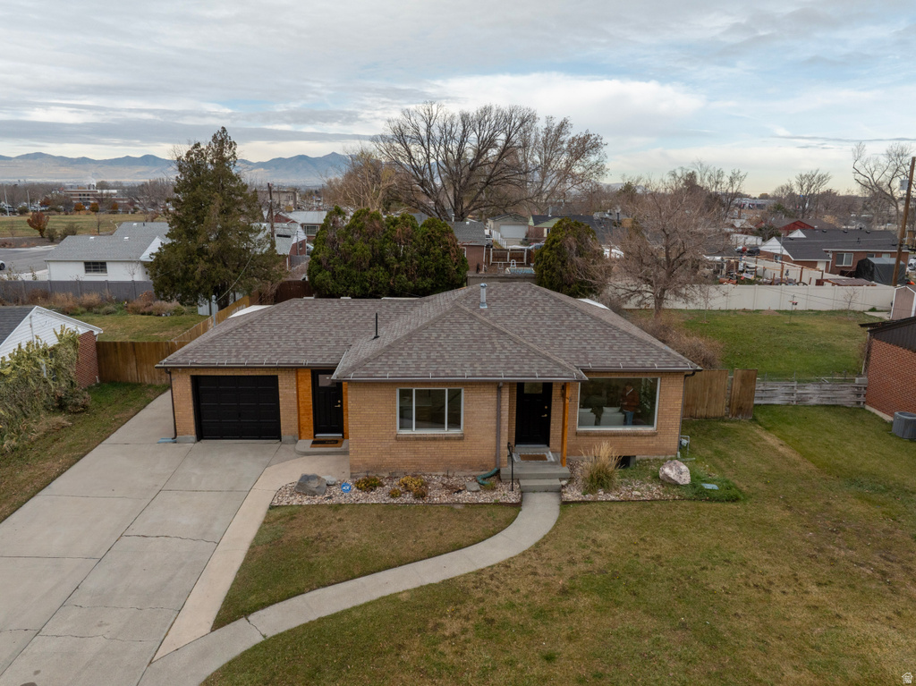 5766 E WOOD CIR Murray, UT 84107