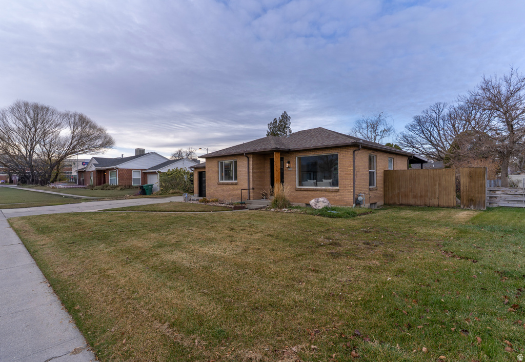 5766 E WOOD CIR Murray, UT 84107