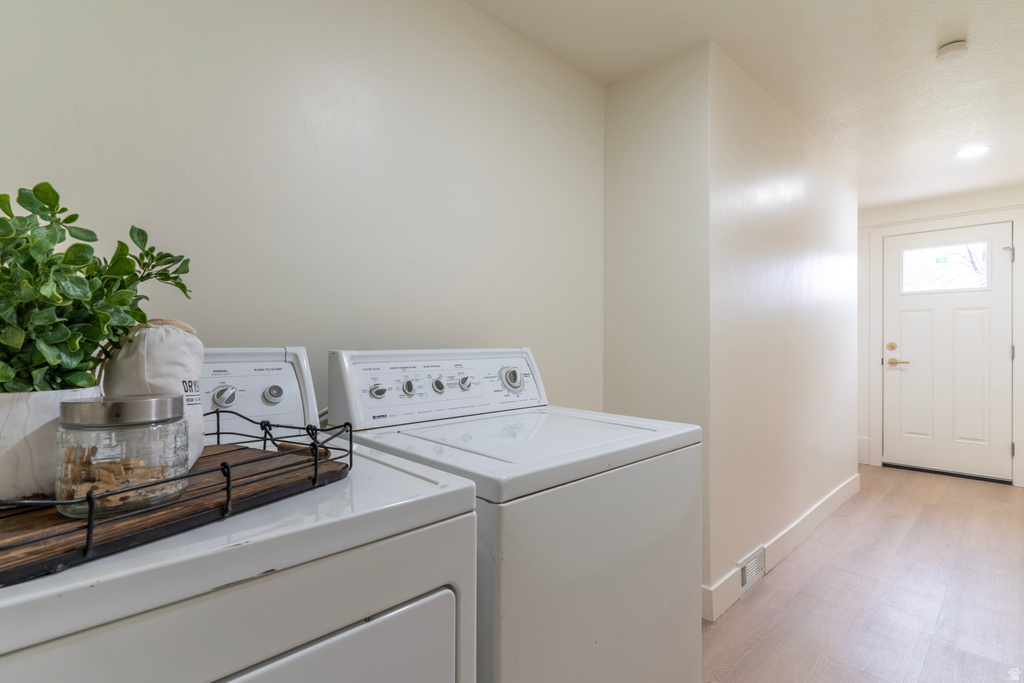 5766 E WOOD CIR Murray, UT 84107