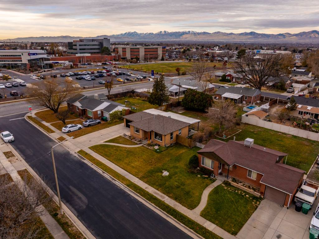 5766 E WOOD CIR Murray, UT 84107