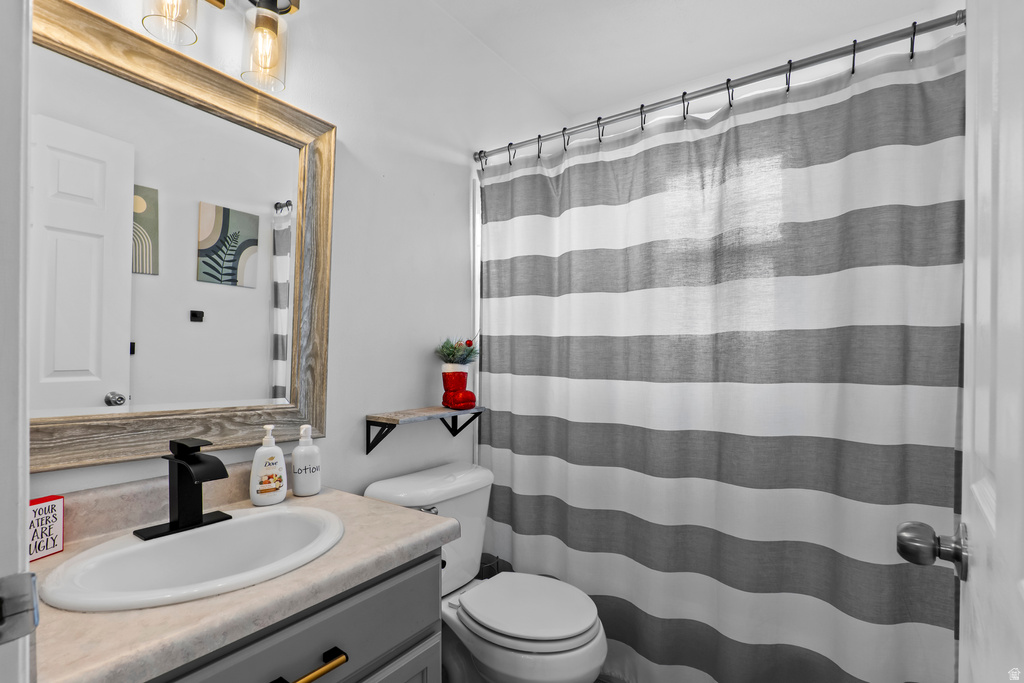 7841 N SADDLEBACK DR Eagle Mountain, UT 84005