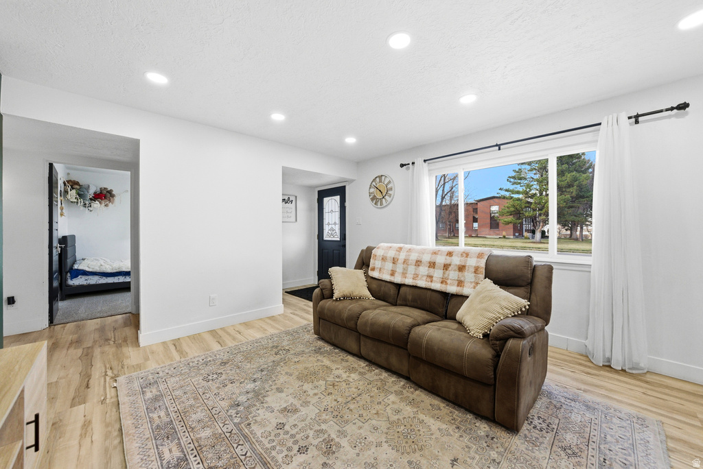 4641 W 5015 S Kearns, UT 84118