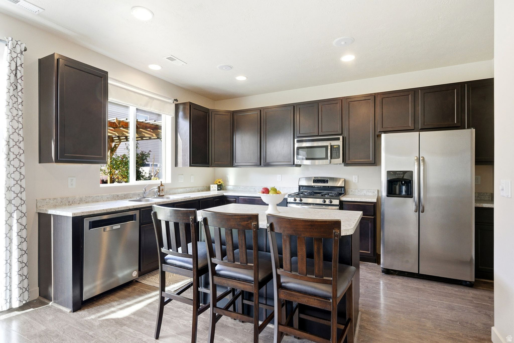 968 W STONEHAVEN DR North Salt Lake, UT 84054