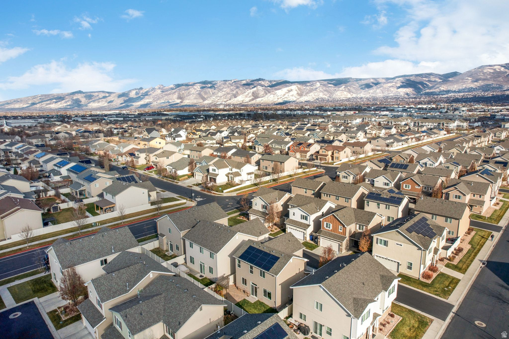 968 W STONEHAVEN DR North Salt Lake, UT 84054