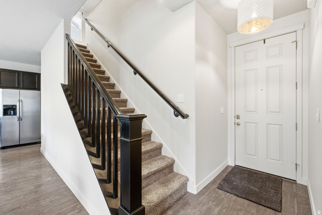 968 W STONEHAVEN DR North Salt Lake, UT 84054