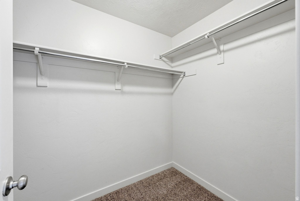 968 W STONEHAVEN DR North Salt Lake, UT 84054